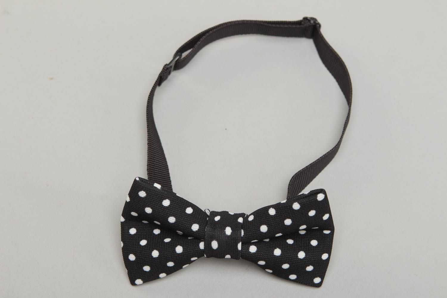 Black polka dot cotton bow tie photo 1