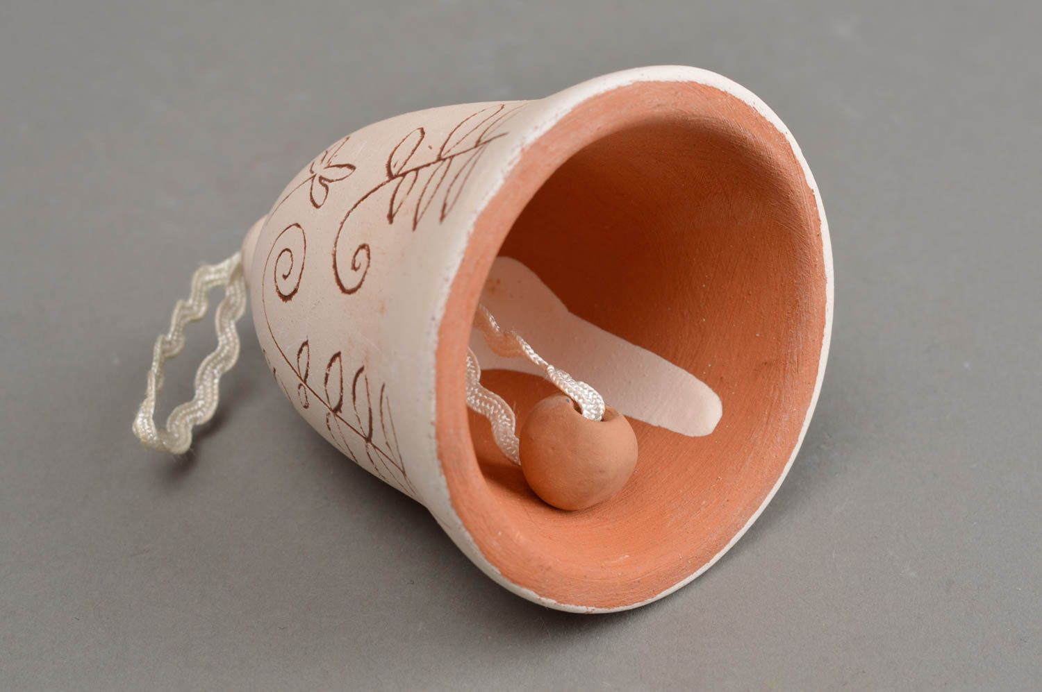 Campana hecha a mano de cerámica para decorar la casa regalo original para mujer foto 3