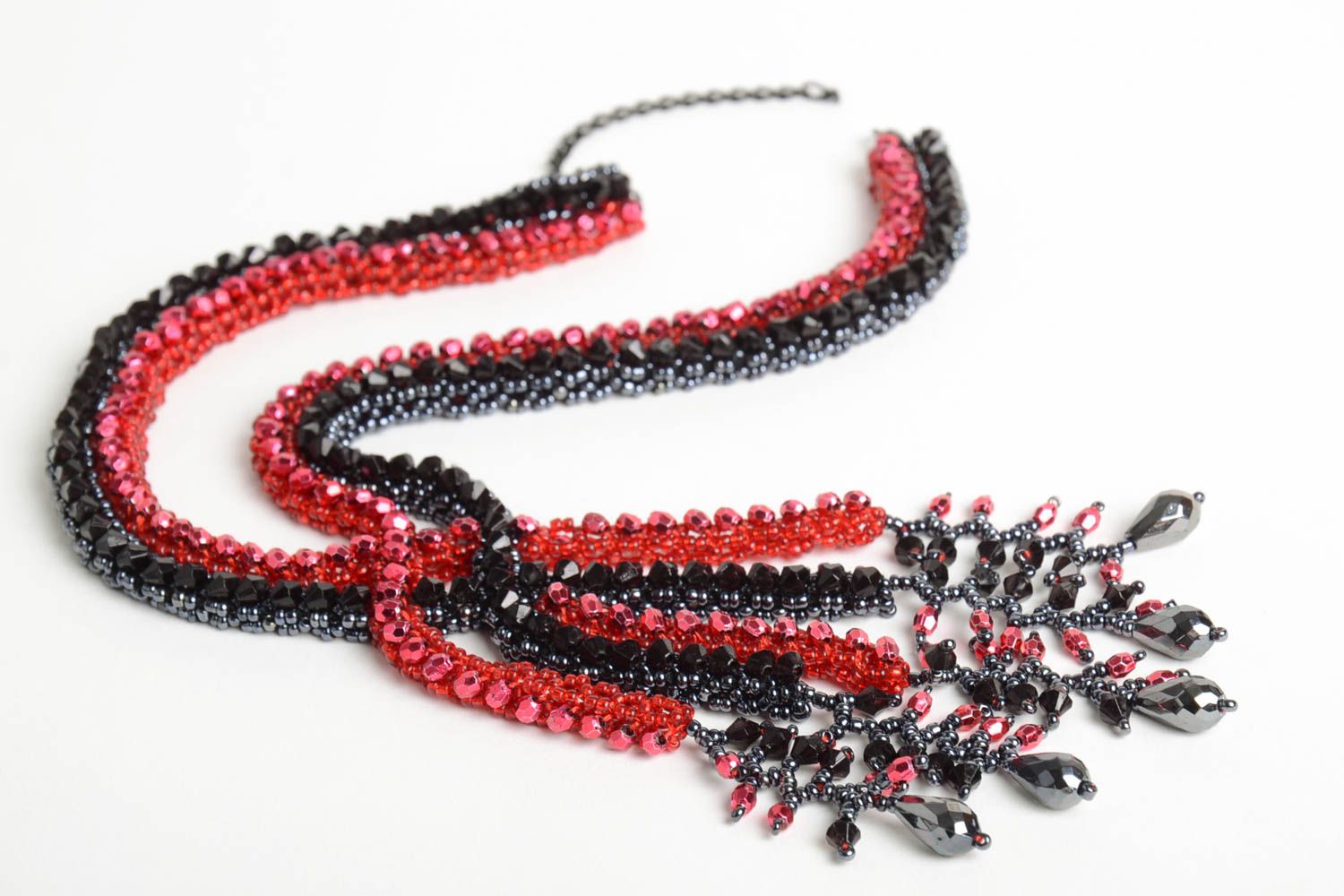 Collier perles rocaille Bijou fait main rouge noir Accessoire femme cadeau photo 4