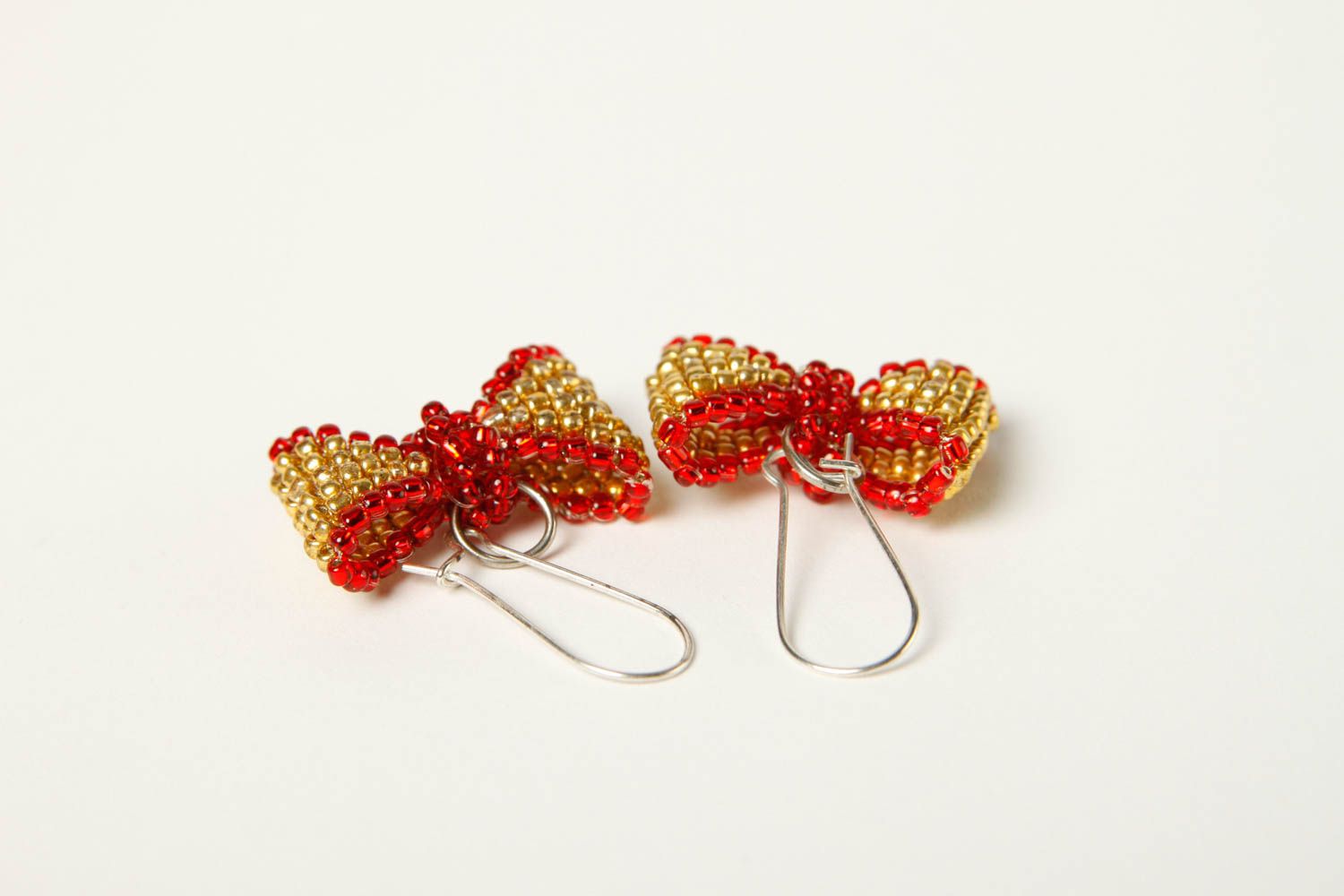 Handmade delicate earrings beaded earrings for women stylish accessories photo 5