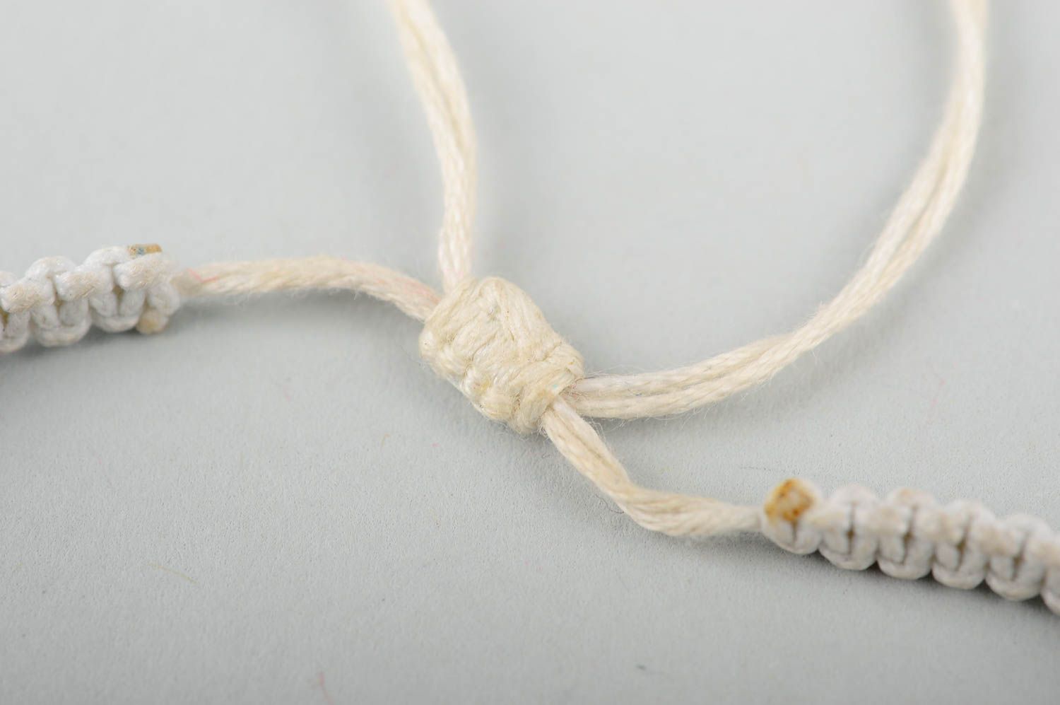 Handmade textile elegant bracelet textile white bracelet feminine jewelry photo 5
