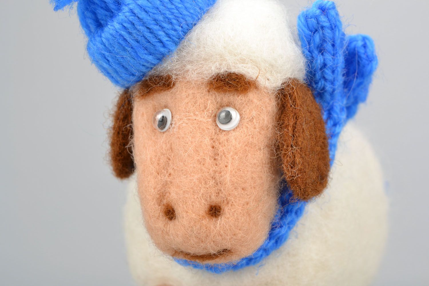 Small sheep wool toy photo 4
