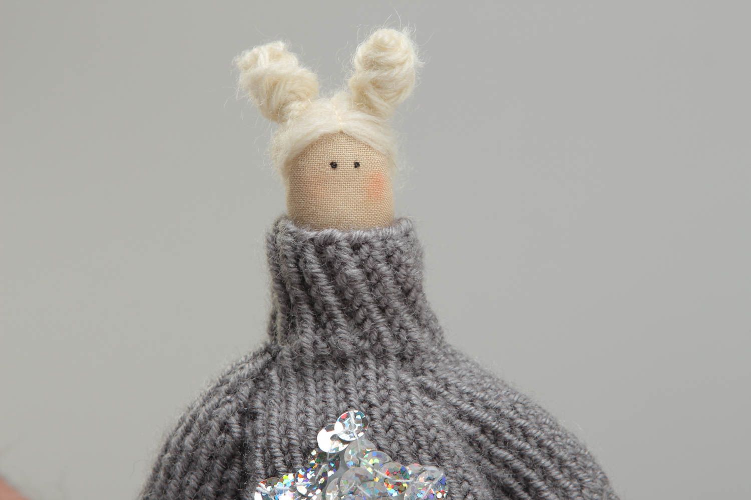Текстильная кукла в свитере ручная работа  фото 2