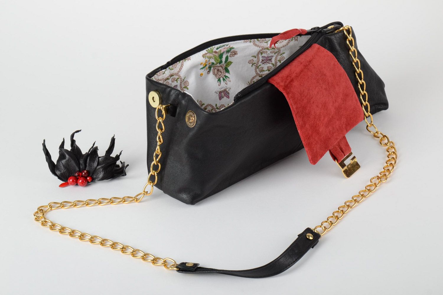 Set of handmade black and red leather accessories flower brooch and clutch bag photo 3