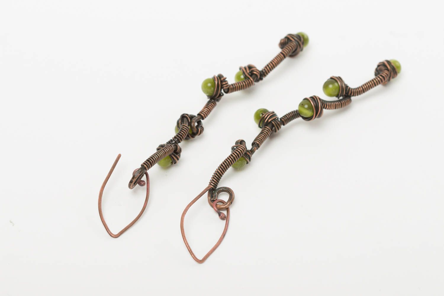 Lange Schmuck Ohrringe zarte handgemachte Ohrringe Schmuck aus Metall für Frauen foto 4