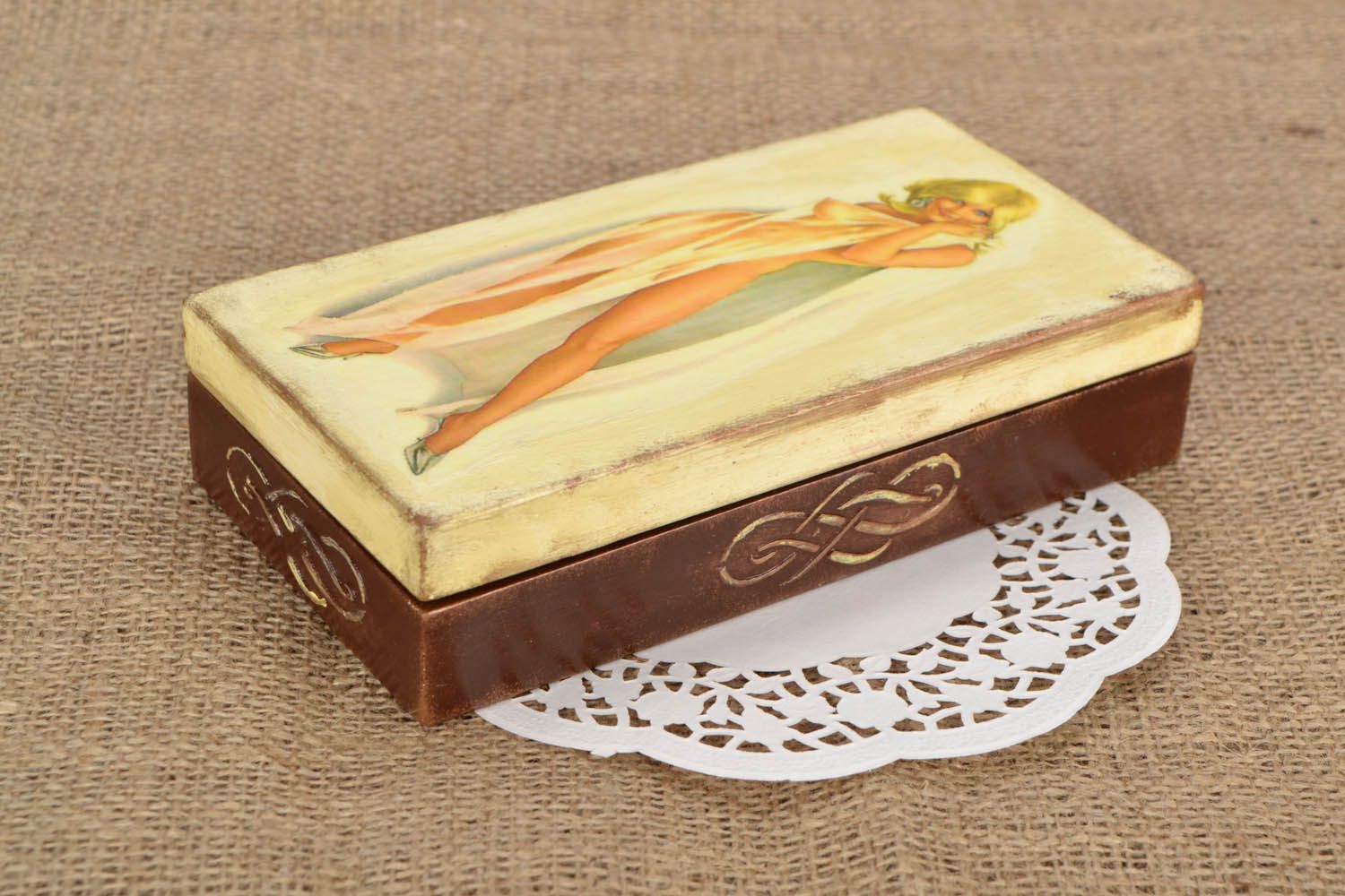 Wooden box with decoupage photo 1