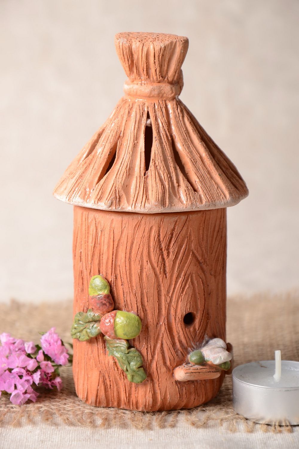 Bemalte schöne originelle handmade Bonbon Vase mit Deckel aus Naturton foto 1
