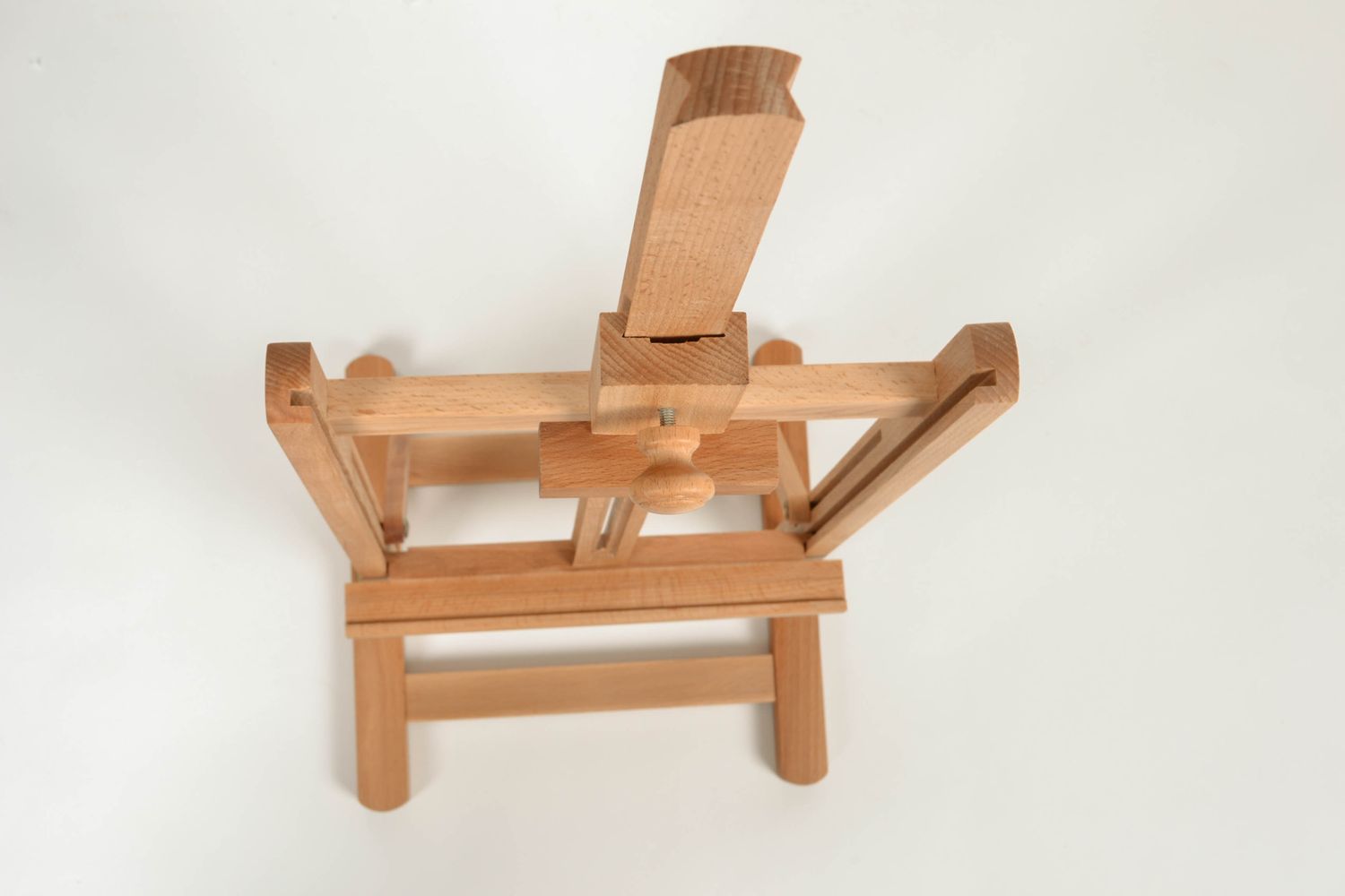 Wooden easel for artists photo 5