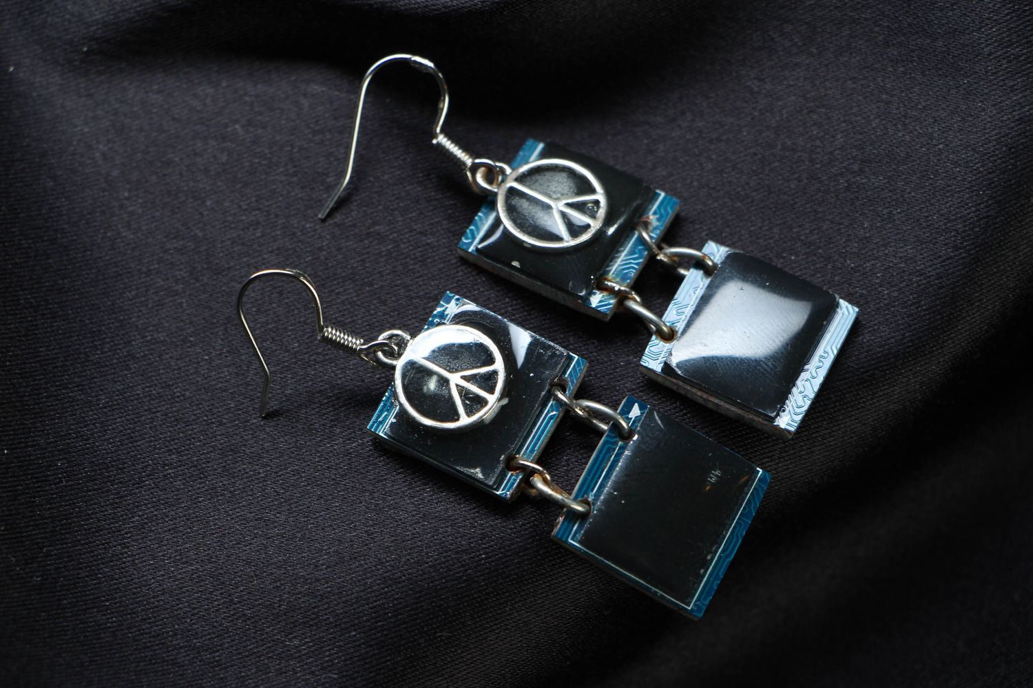 Cyberpunk Ohrringe aus Metall foto 1