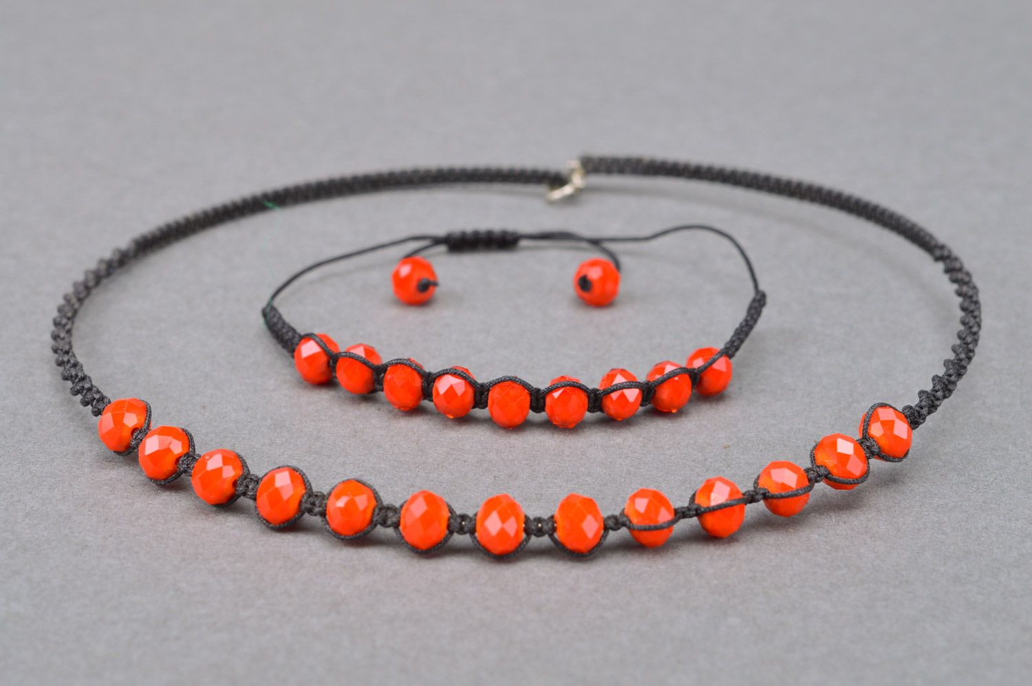 Handmade woven bead jewelry set of coral color 2 items bracelet and necklace photo 5