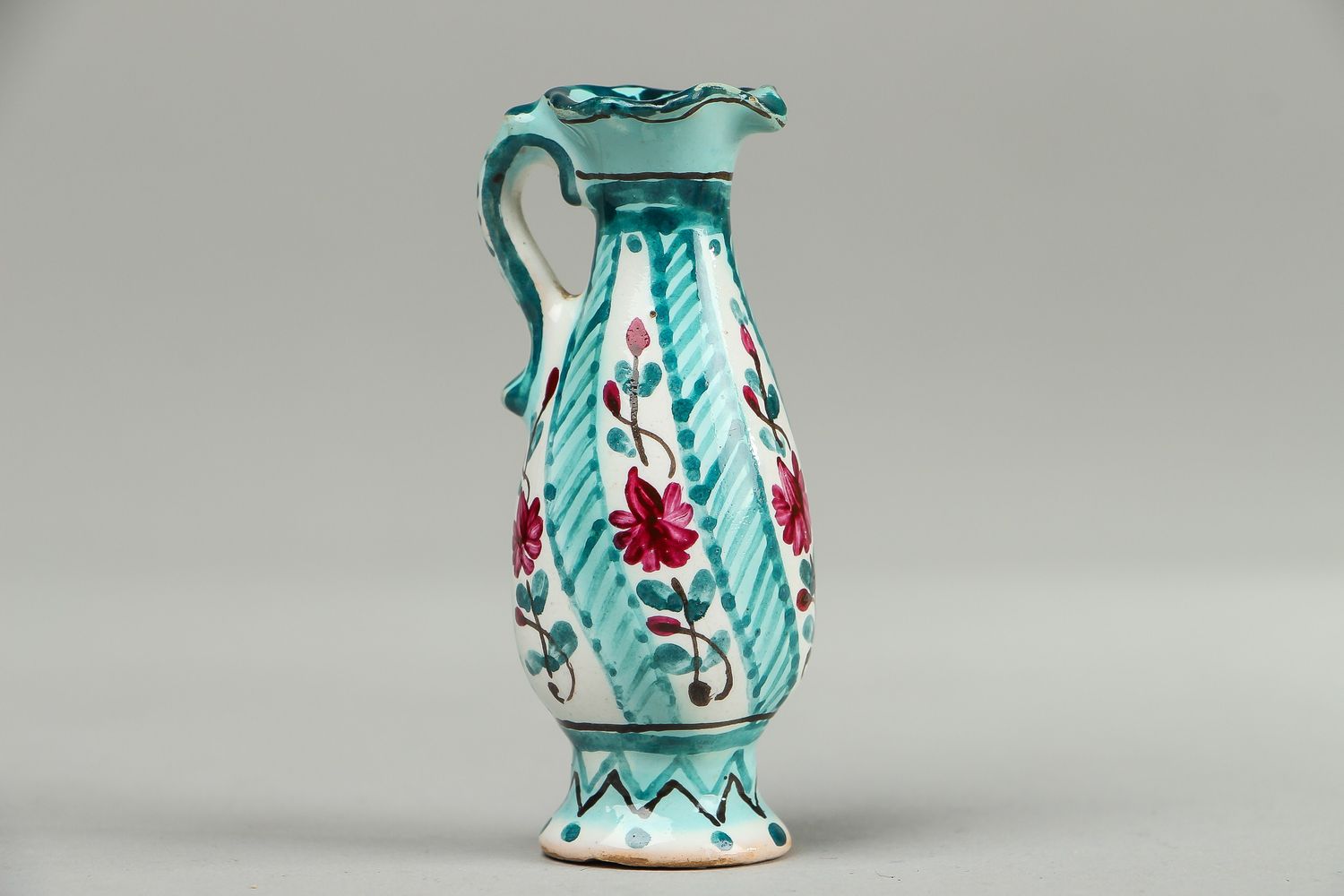 Little porcelain ceramic floral design vase 0,08 lb photo 1