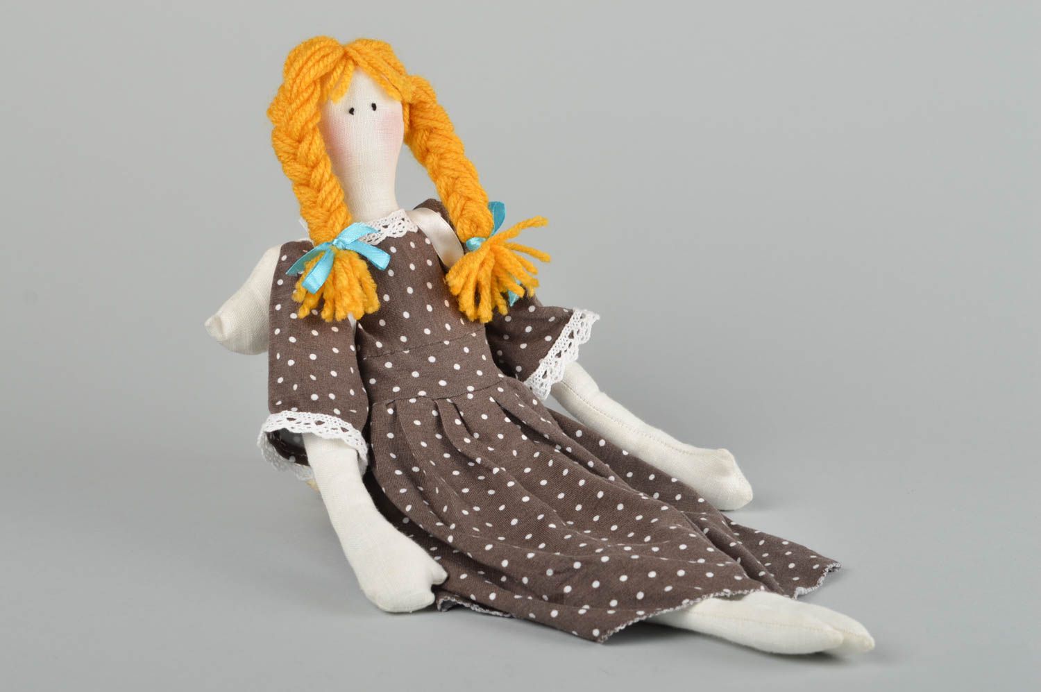 Kleine Puppe handmade Geschenk für Kinder originelle Puppe aus Stoff schön foto 2