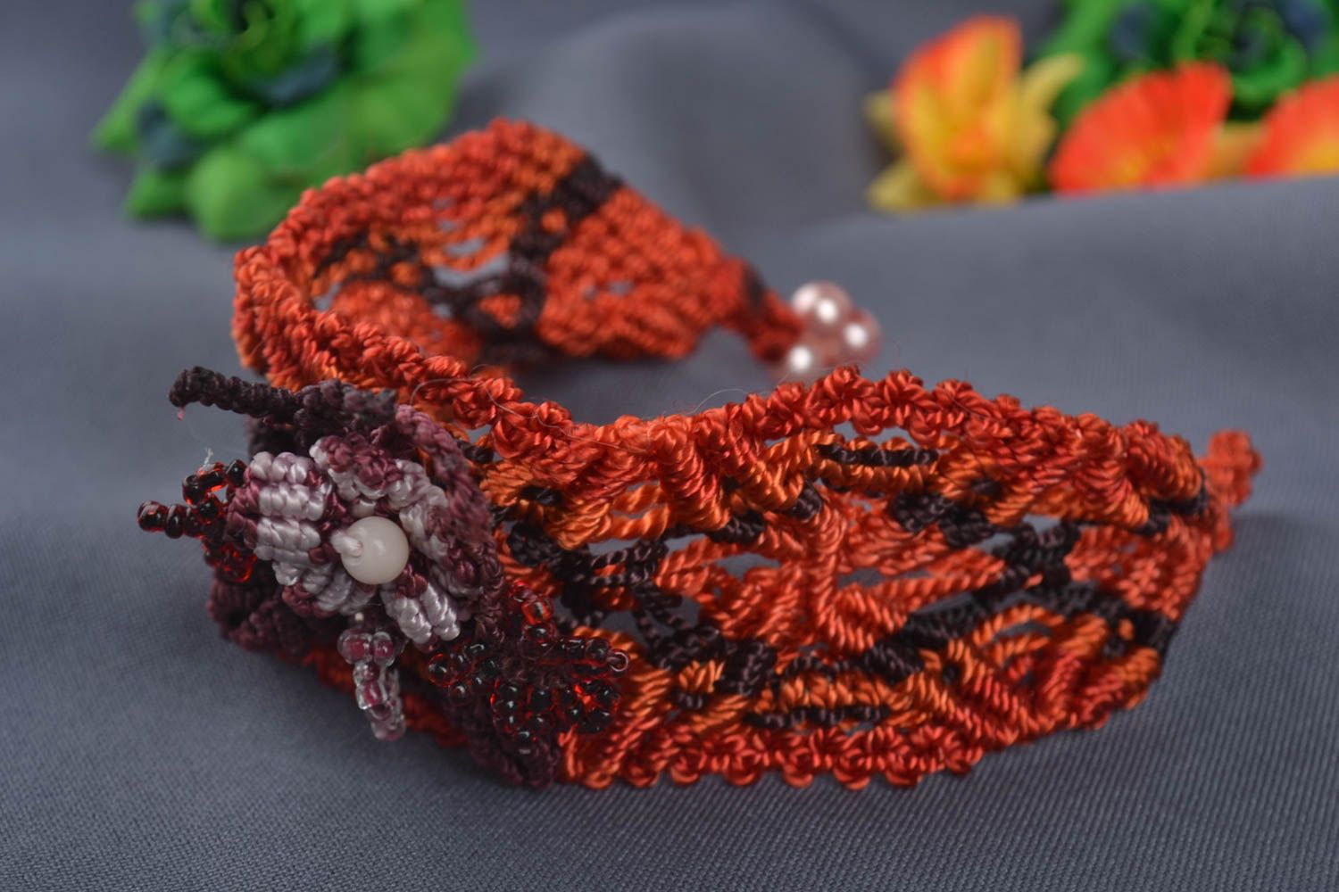 Bracelet fait main Broche textile tressés macramé originaux Cadeau pour femme photo 1