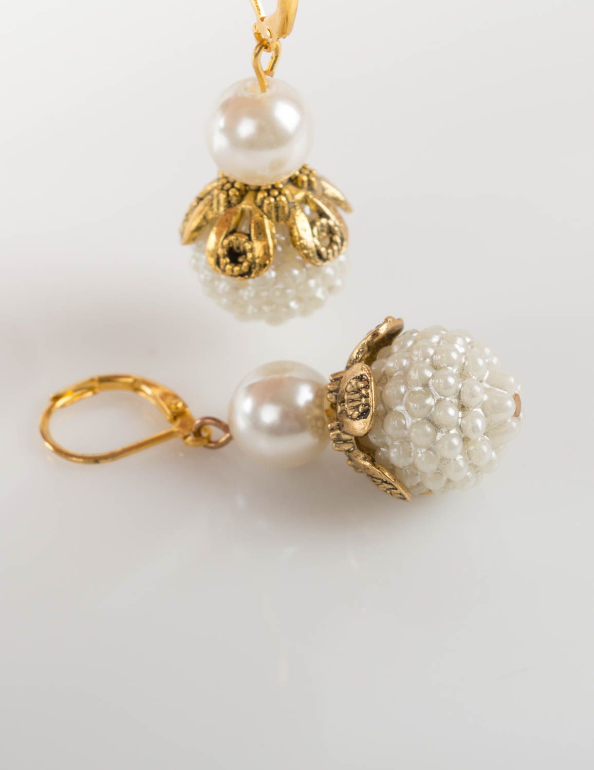 Boucles d'oreilles pendantes fait main Bijou mode blanc plastique Cadeau femme photo 5