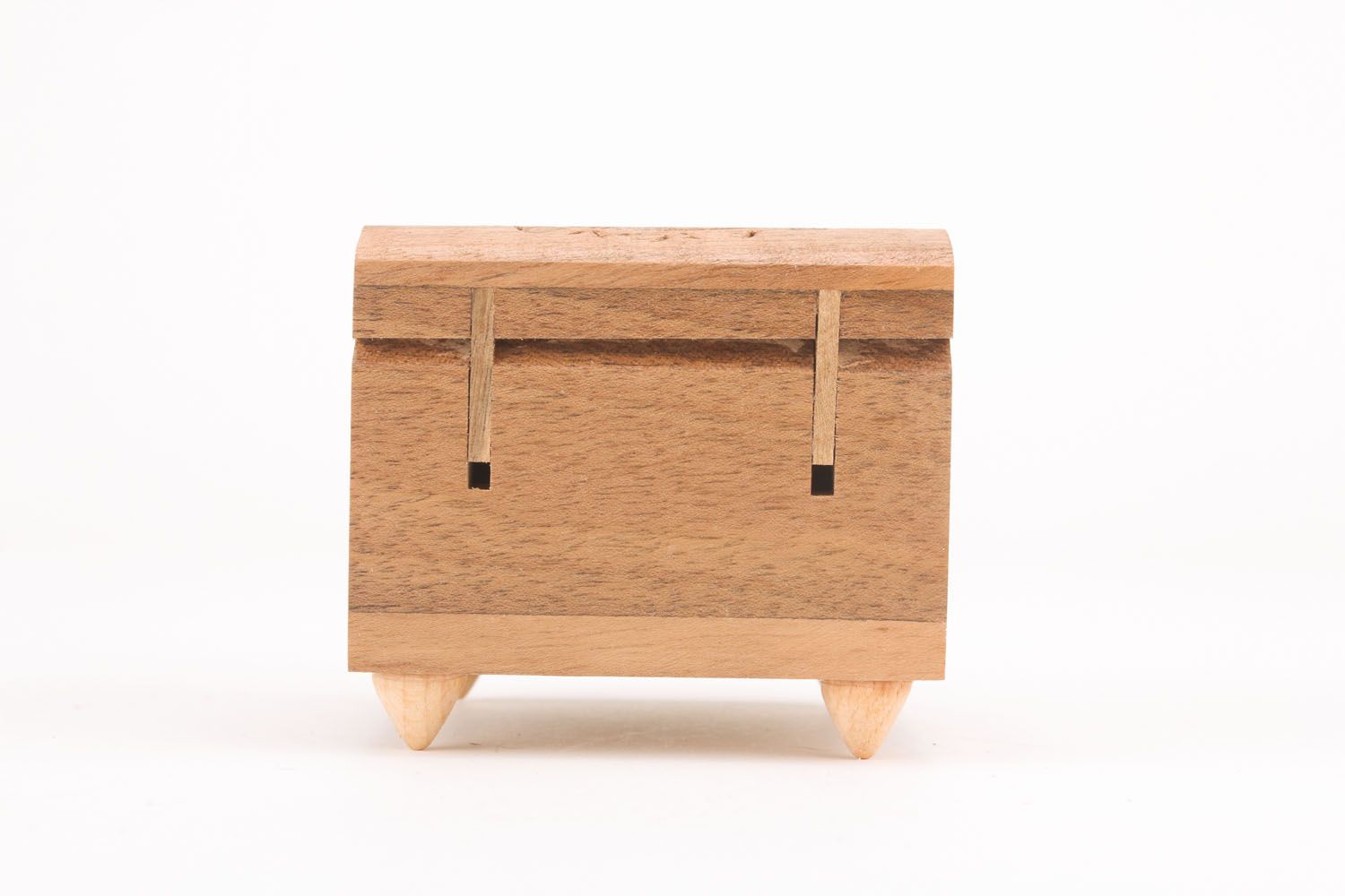 Scatola di legno fatta a mano cofanetto piccolo scrigno intagliato in legno
 foto 1