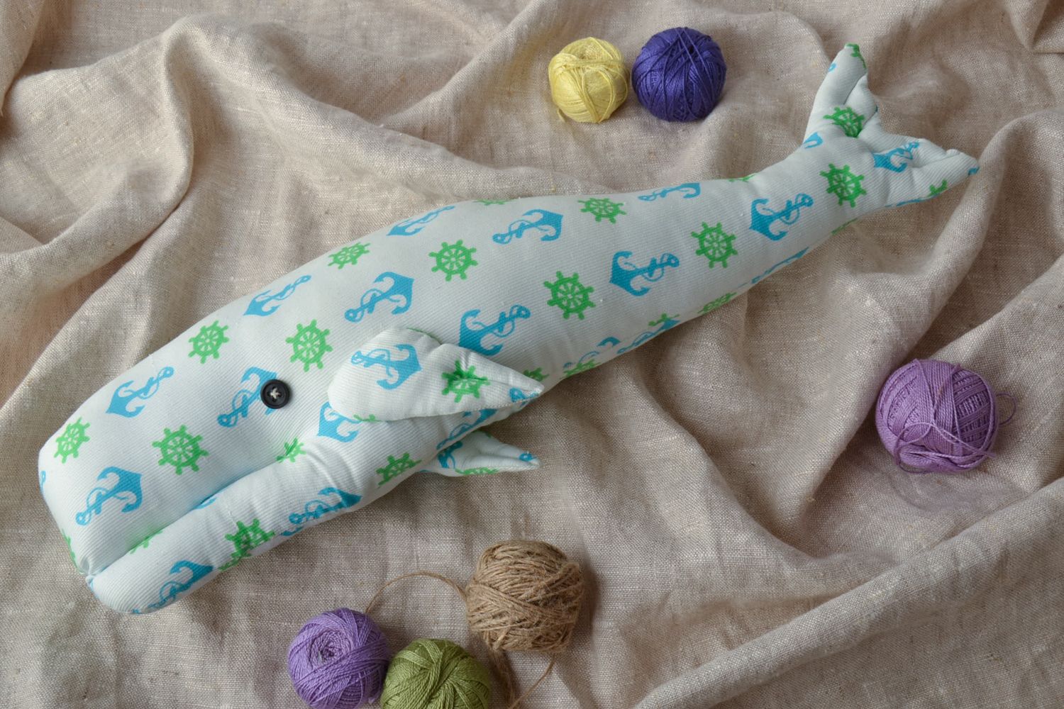 Soft fabric toy whale photo 1