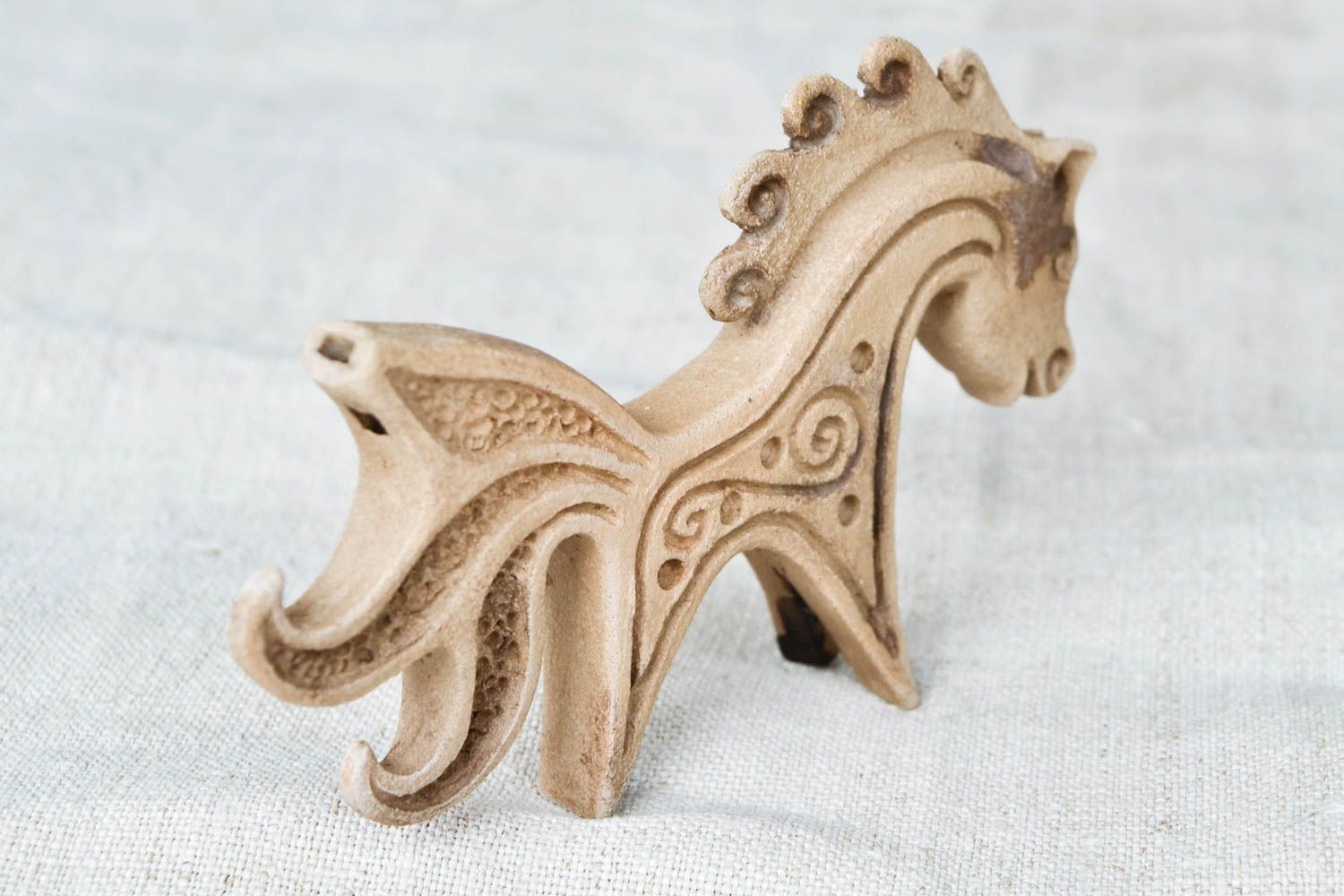Ocarina Instrument handmade Flöte aus Ton Musikinstrument für Kind Pferd Figur foto 4