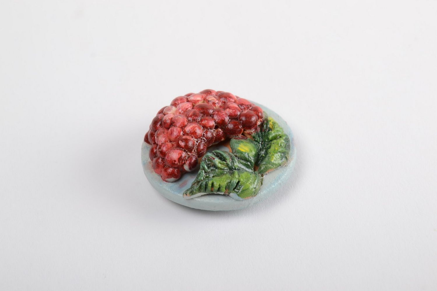 Magnet céramique rond pour frigo fait main peint joli décoratif Framboise photo 2
