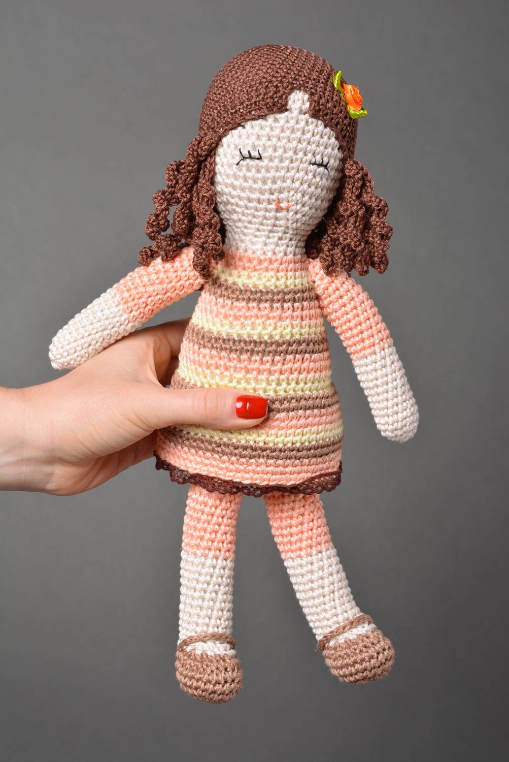 Мягкая игрушка кукла ручной работы кукла крючком большая красивая для девочек  фото 3