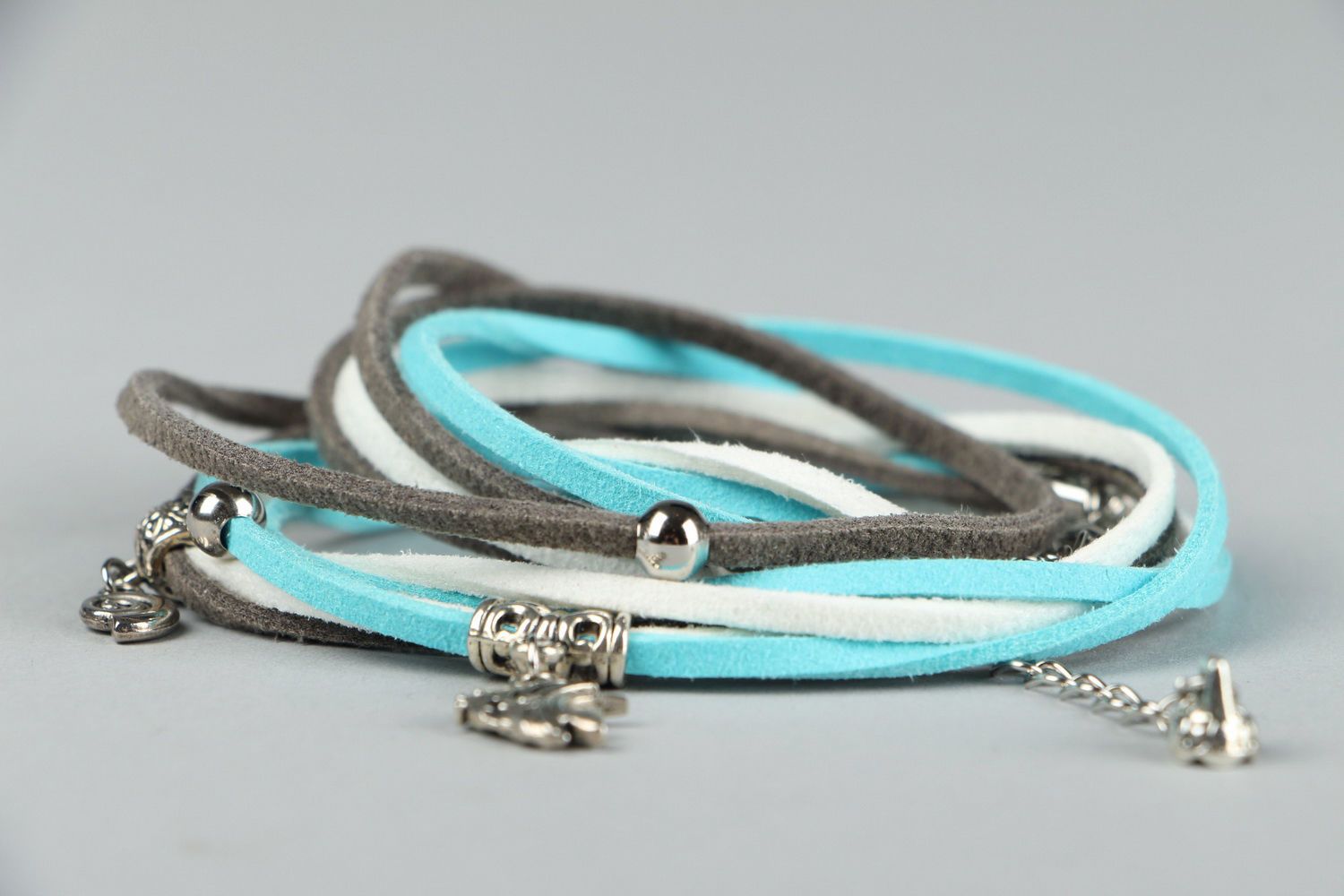 Bracelet made ​​of suede in marine style photo 2