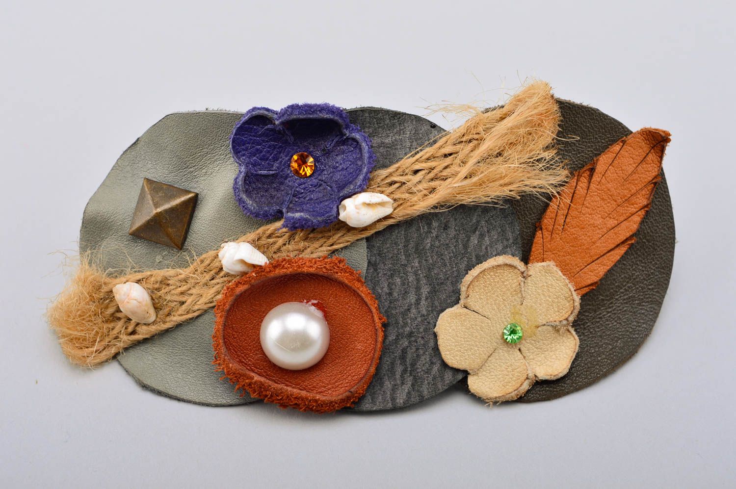 Haarspange Blume handmade Leder Schmuck wunderschön Accessoire für Haare modisch foto 2