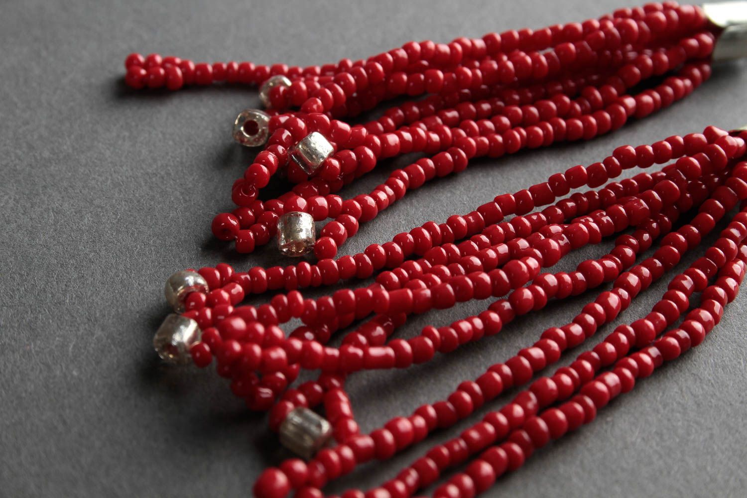 Серьги ручной работы модные серьги красные длинные серьги из бисера крупные фото 5