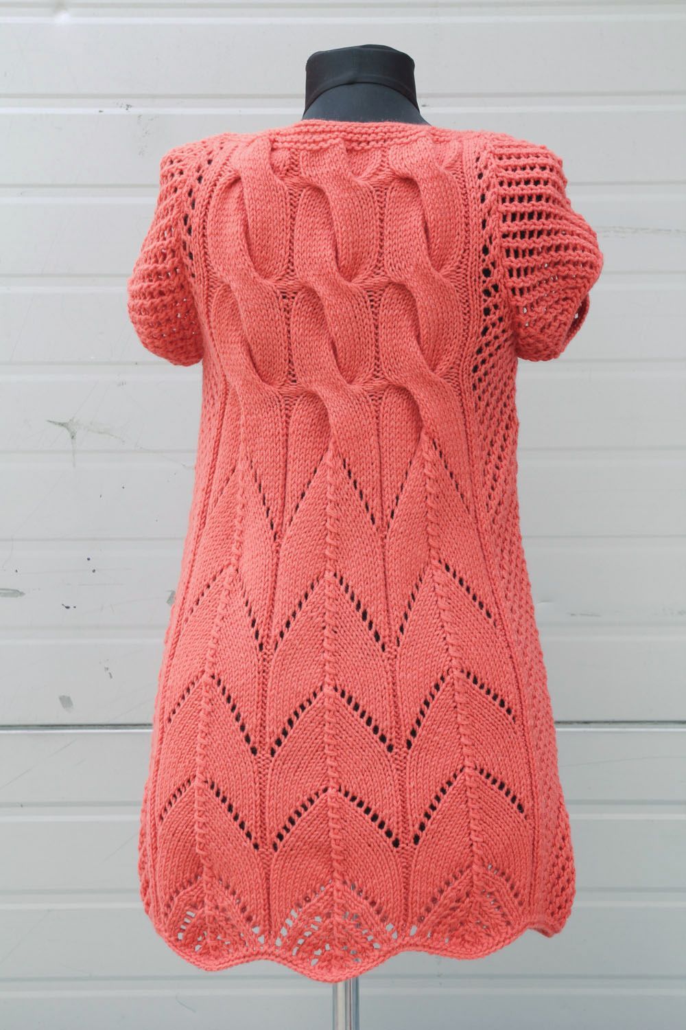 Robe tunique tricotée main corail photo 2