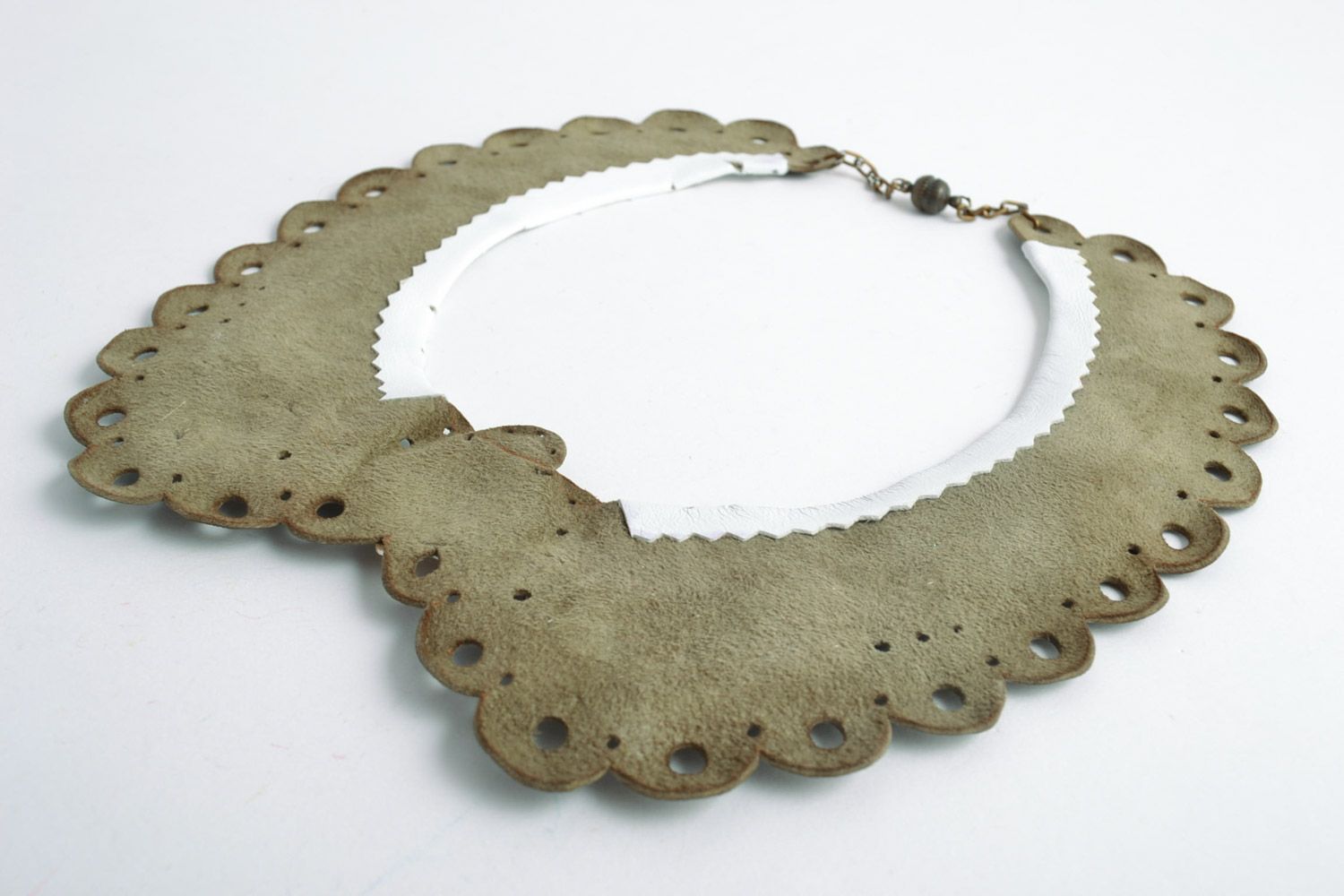 Handmade lacy leather collar necklace for women designer accessory photo 5
