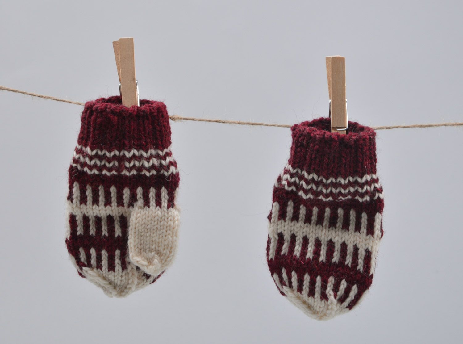 Dark red children's handmade knitted wool mittens for boy photo 5