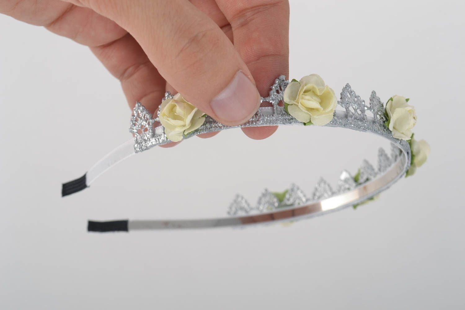 Corona de flores hecha a mano diadema artesanal accesorios para cabello foto 5
