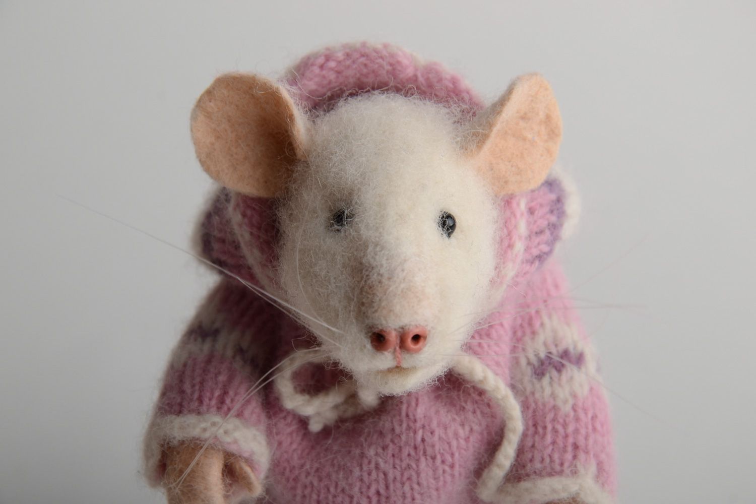 Handmade realistic soft toy felted of natural wool mouse in pink knit sweater photo 3