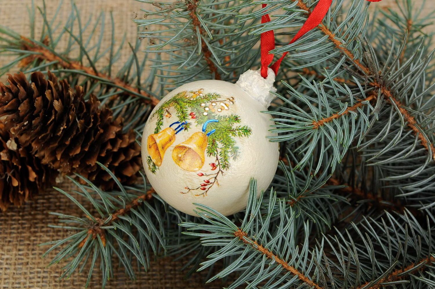 The decoration on the tree Bell photo 1