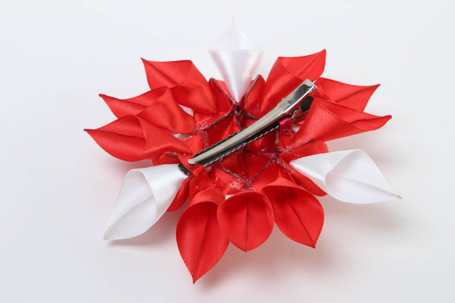 Rote Blume Haarspange handgemachter Schmuck Accessoire für Frauen künstlerisch foto 4