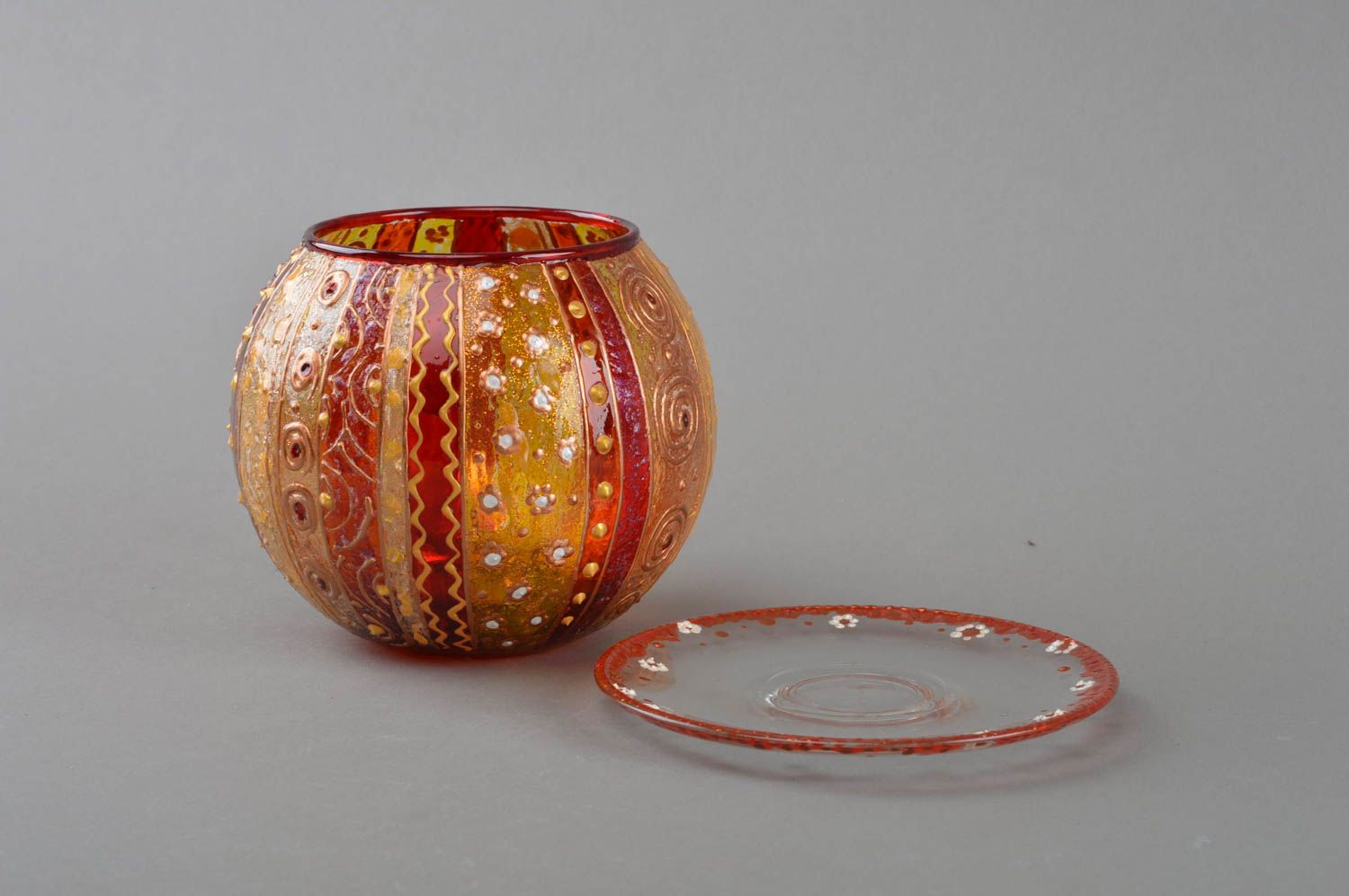 Schöner Kerzenhalter aus Glas mit künstlerischer Bemalung und Untersatz handmade foto 3