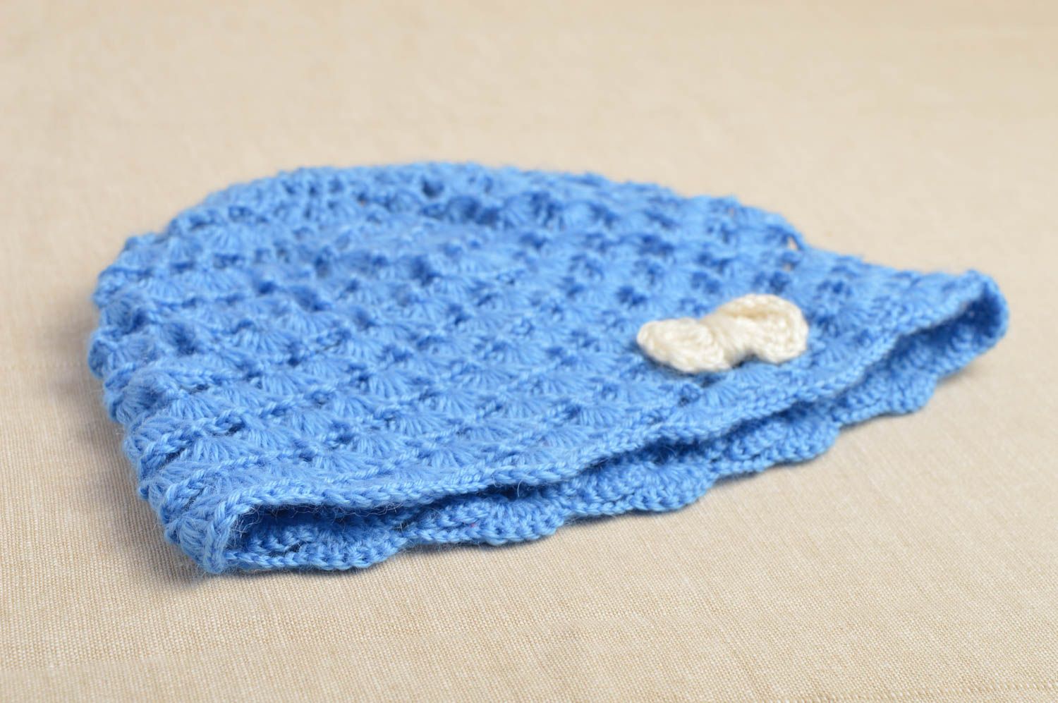 Gorro infantil de lana ropa para niña hecha a mano gorro tejido azul con lacito foto 1