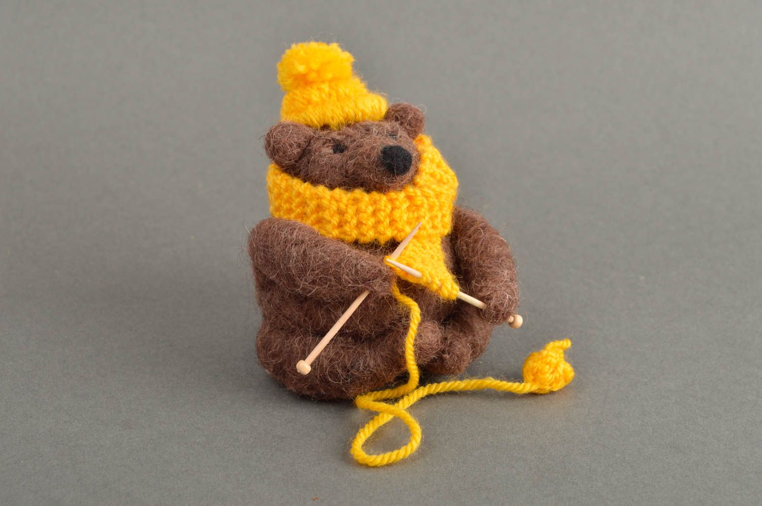Peluche ours brun Jouet fait main en laine feutrée mignon Cadeau enfant original photo 2