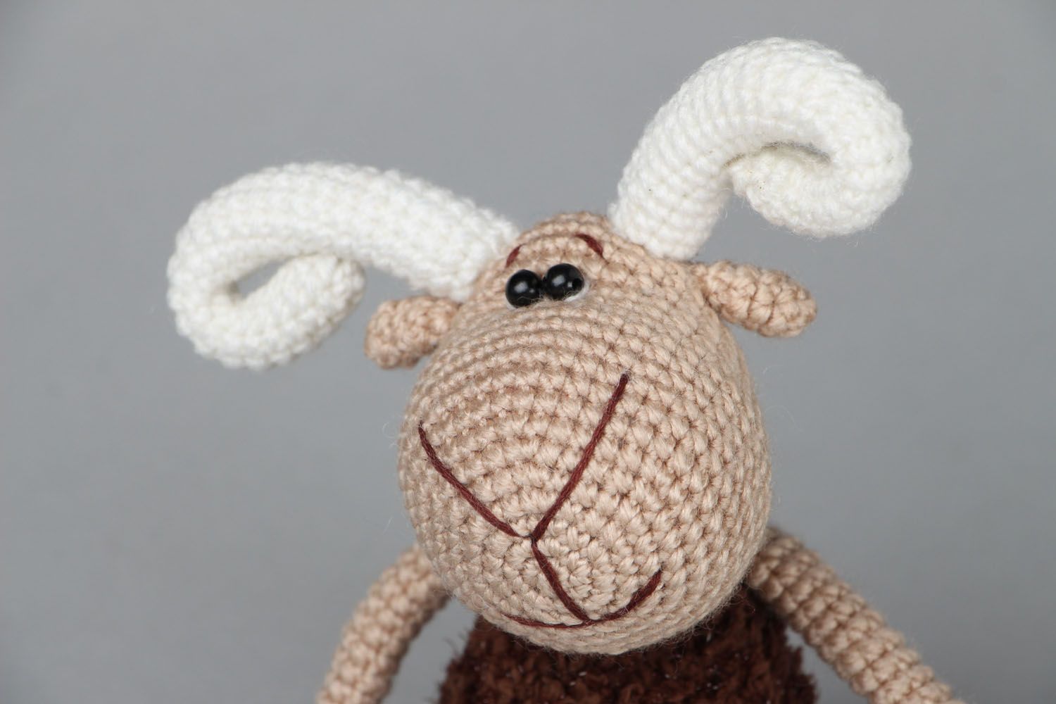 Jouet décoratif crocheté artisanal Mouton photo 2