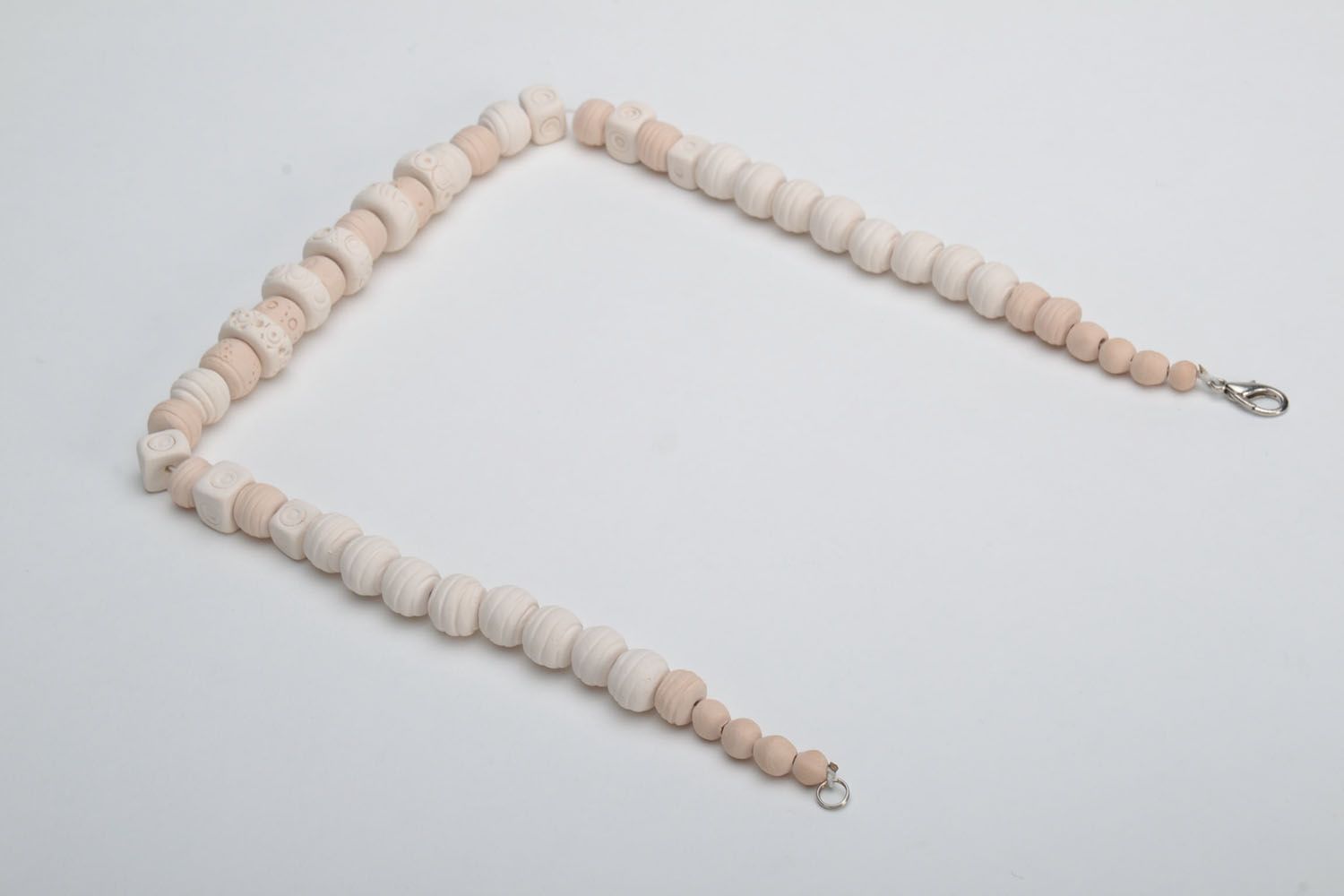 White clay bead necklace photo 4