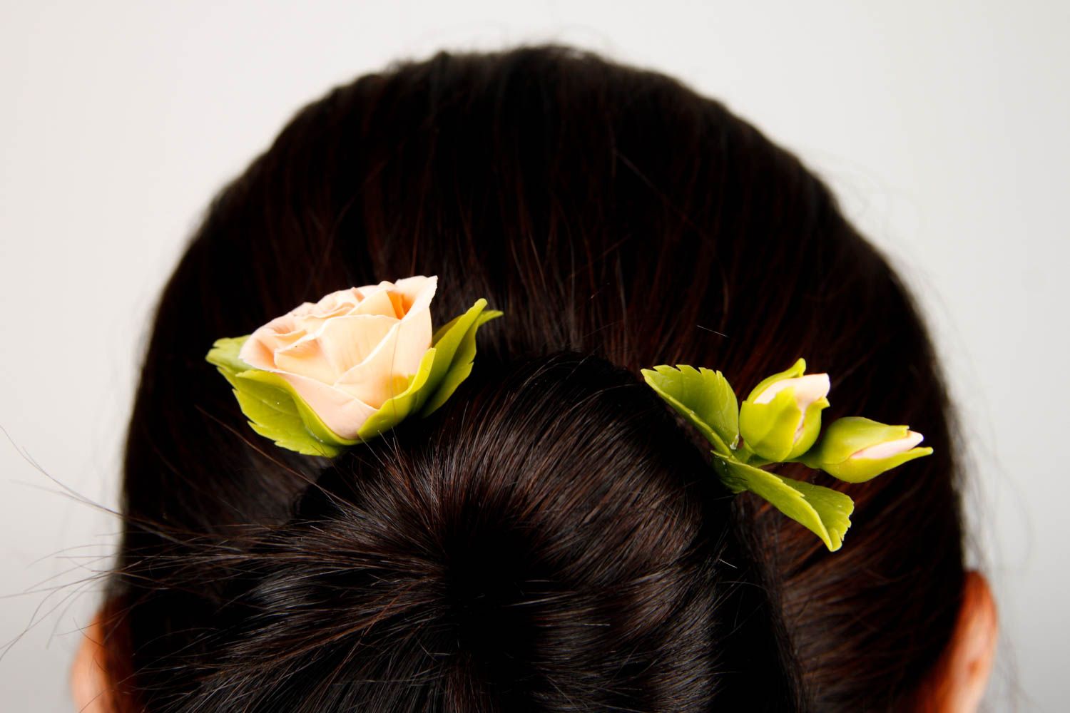 2 horquillas con flores accesorios para el cabello complementos artesanales foto 2