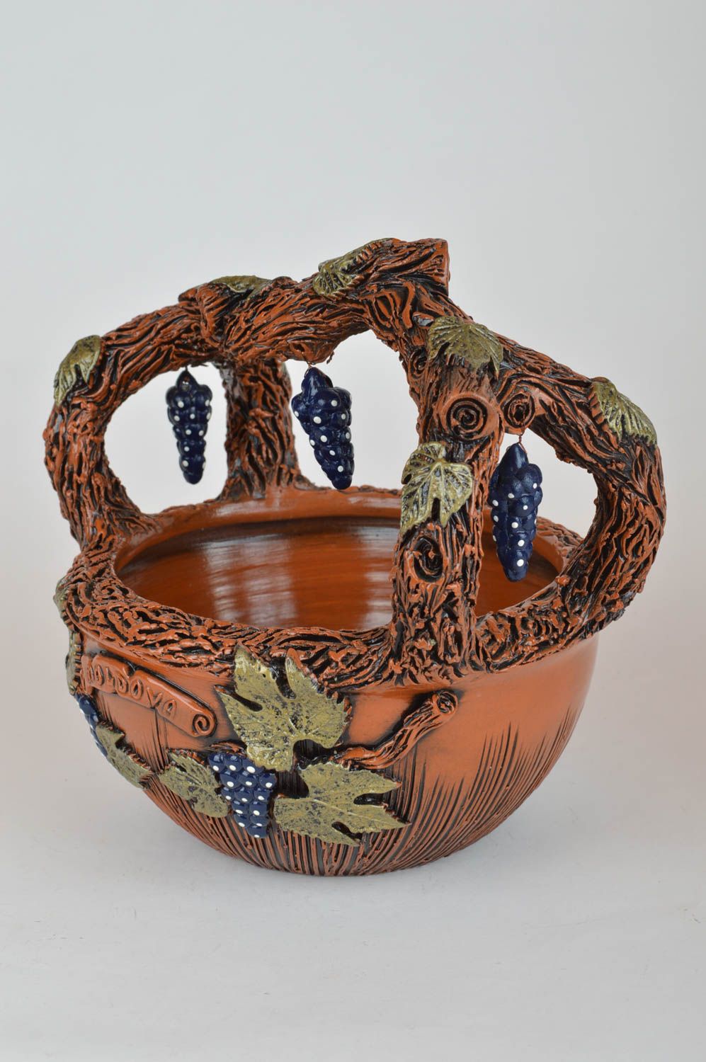 Frutera de cerámica artesanal con racimos de uva pintada original decorativa foto 1