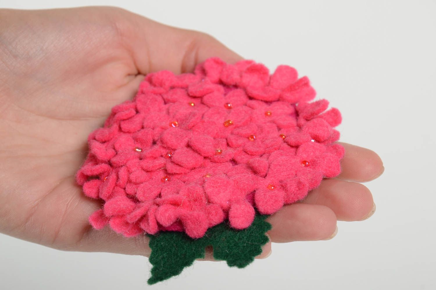 Handmade Blumen Brosche Schmuck für Frauen Designer Accessoire aus Filz rosa foto 5