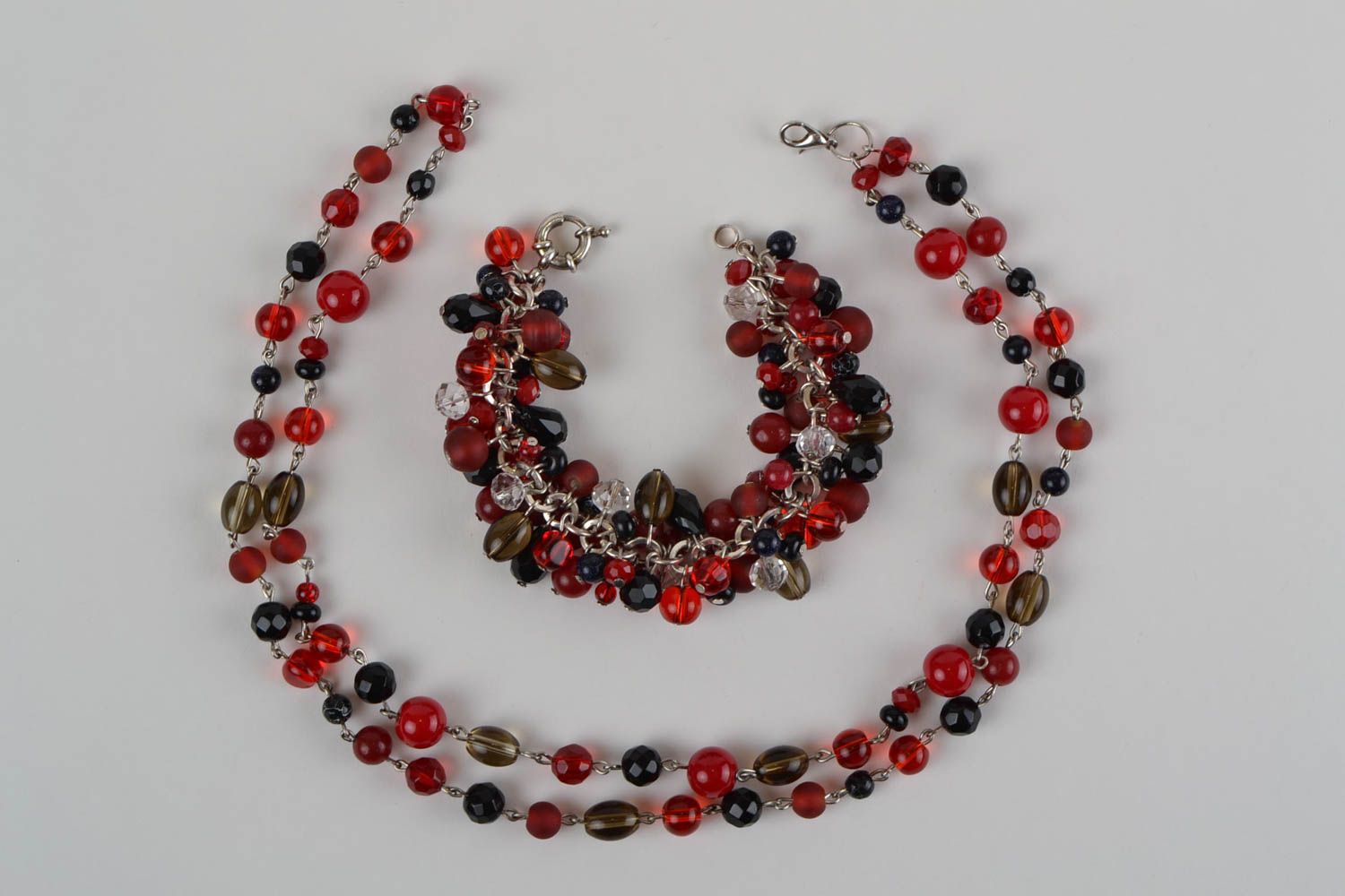 Set of handmade fashion charm bracelet and necklace with agate red and black beads. photo 5