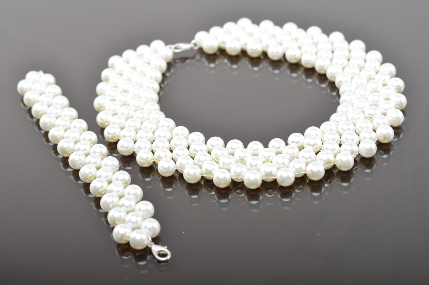 Handmade artificial pearl jewelry set two items wide necklace and bangle bracelet photo 2