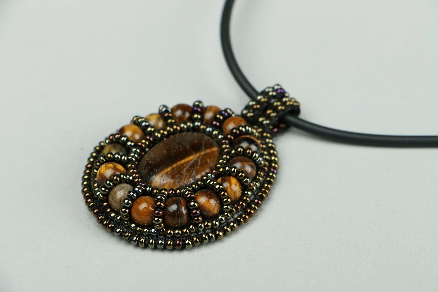 Pendant with natural stone photo 1