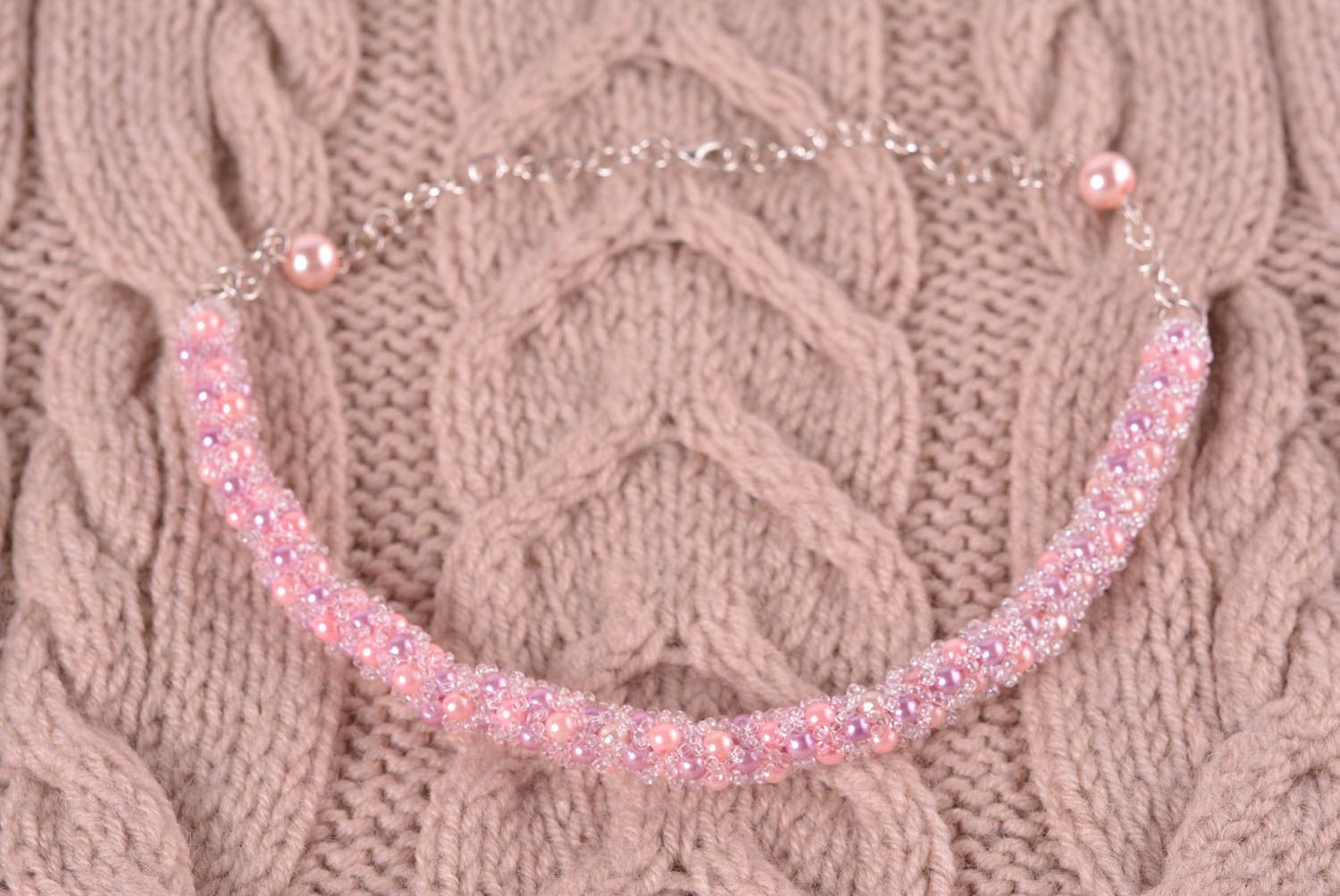 Колье из бисера украшение ручной работы розовое ожерелье из бисера легкое фото 2