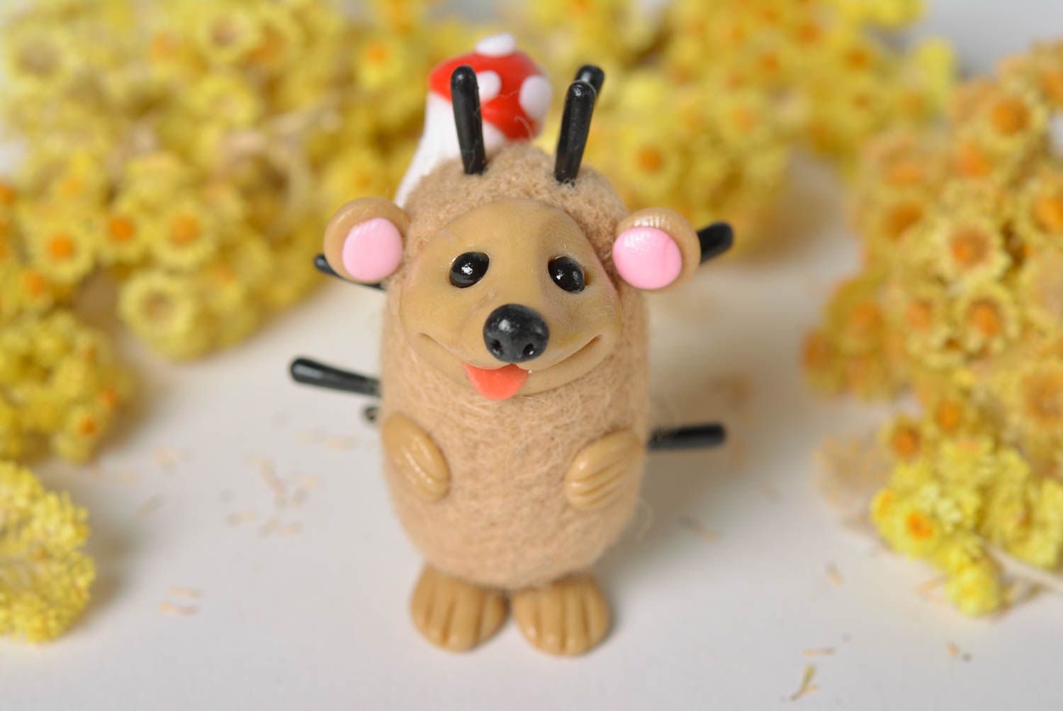 Handmade plastic figurine unusual stylish toy cute woolen statuette hedgehog photo 1