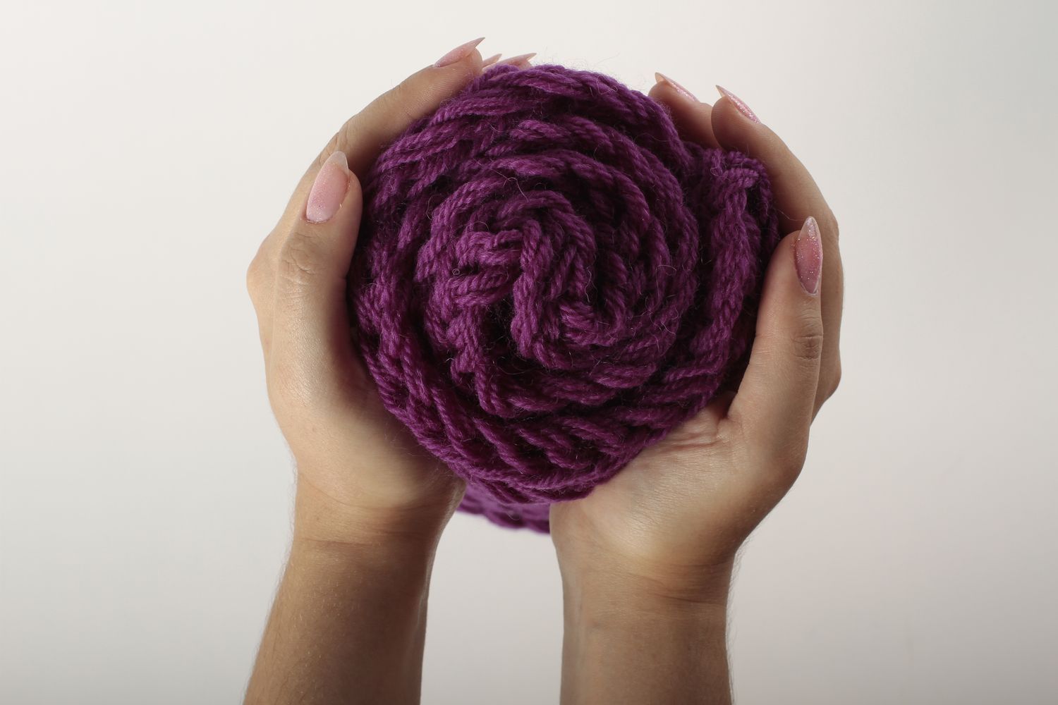 Écharpe violette faite main Vêtement femme tricot en laine Idée cadeau photo 4