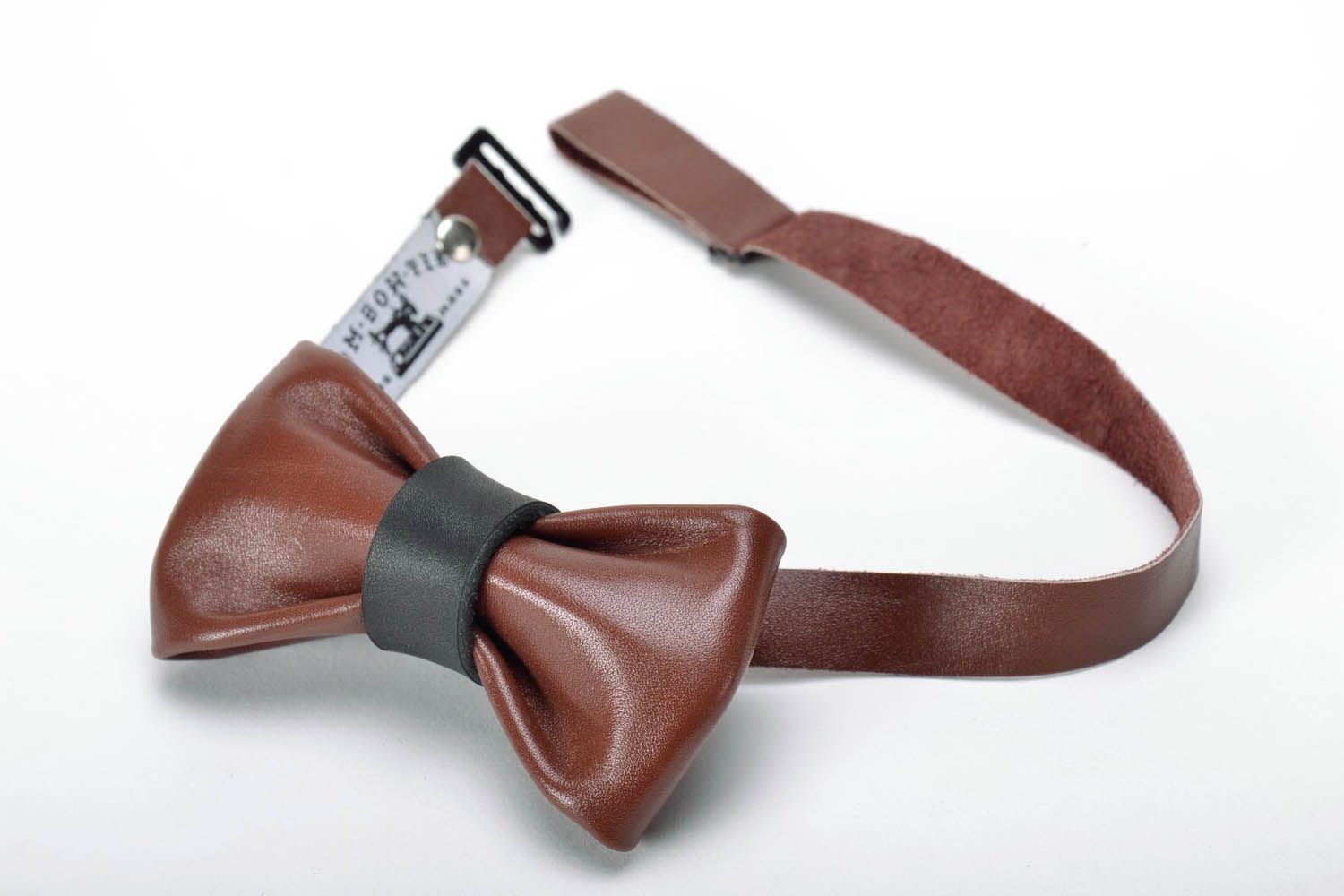 Leather bow tie photo 2