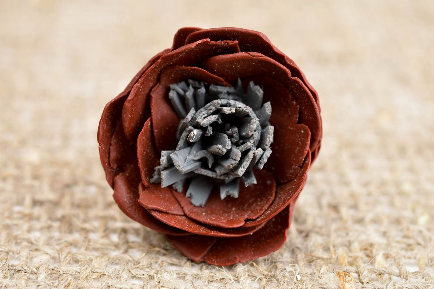 Schöner Blumen Ring handmade Polymer Schmuck Accessoire für Frauen Mohnblume foto 3