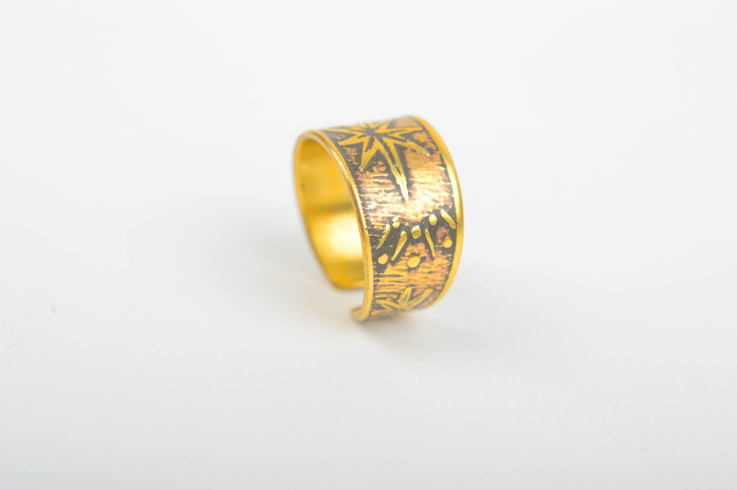 Кольцо ручной работы дизайнерское кольцо из латуни украшение из металла фото 3